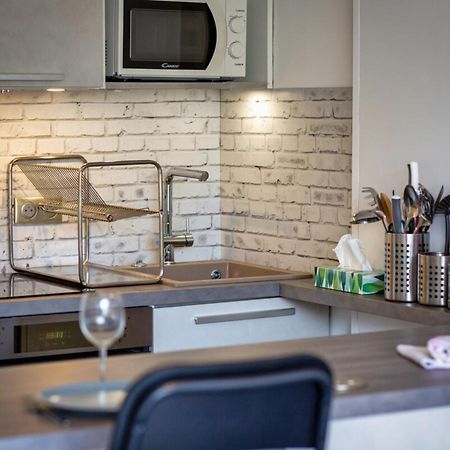 Olivia Studio Avec Place De Parking Rouen Kültér fotó